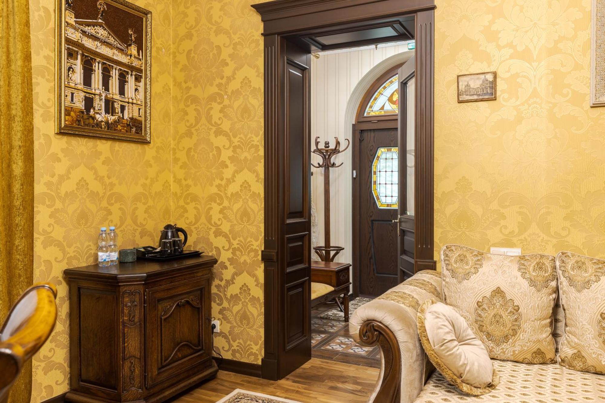 Luxury Boutique Andreevskiy Lviv Eksteriør billede