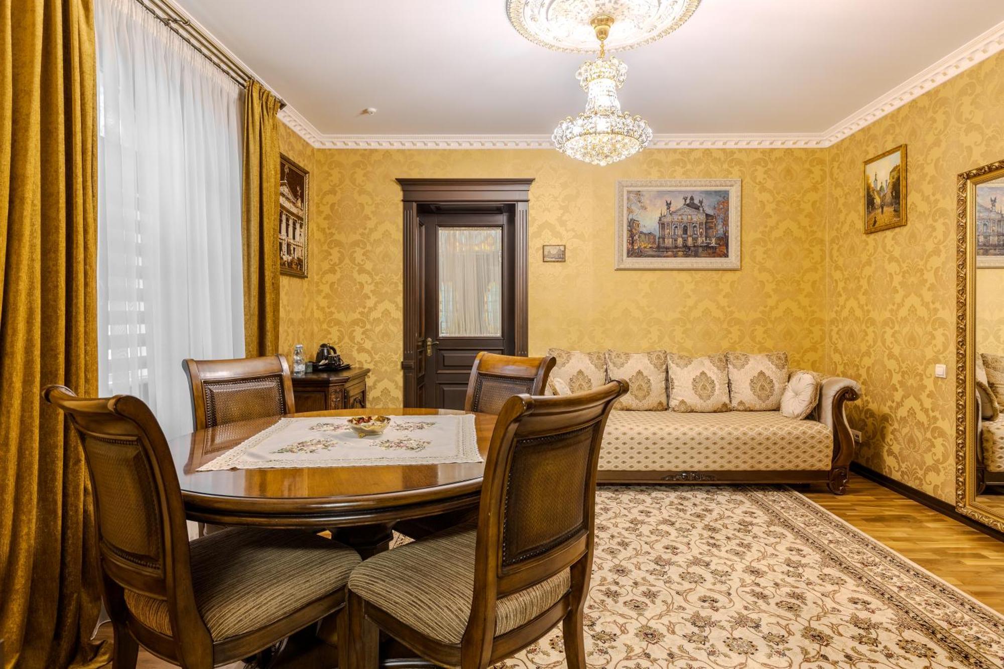 Luxury Boutique Andreevskiy Lviv Eksteriør billede